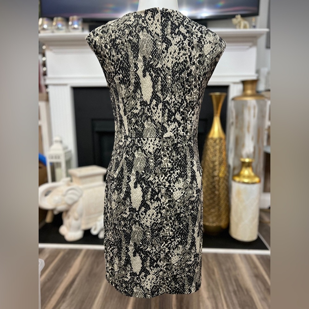 Kenneth Cole New York Body Con Mini Dress - Picture 4 of 7